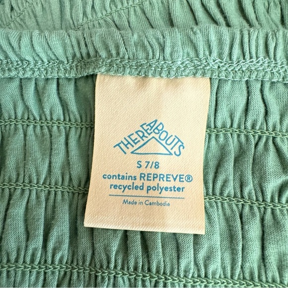 Thereabouts Girl’s Sage Green Smocked Peasant Style Puff Sleeve Top - Picture 4 of 4